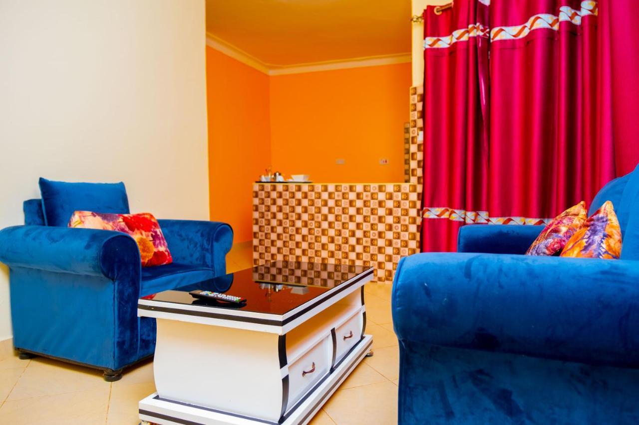 Airport Unique Hotel Entebbe Bagian luar foto